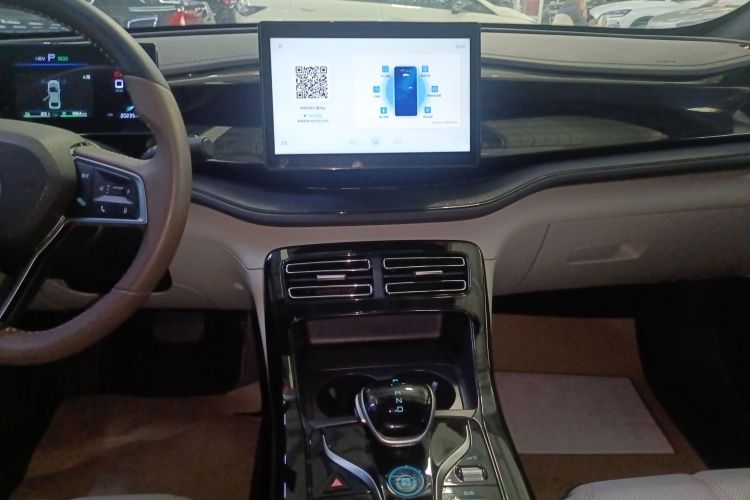比亚迪 秦PLUS 2024款 荣耀版 DM-i 55KM领先型中控内饰16