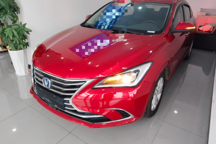 长安 逸动 2019款 高能版 1.6L GDI 自动先锋型 国VI车身外观1