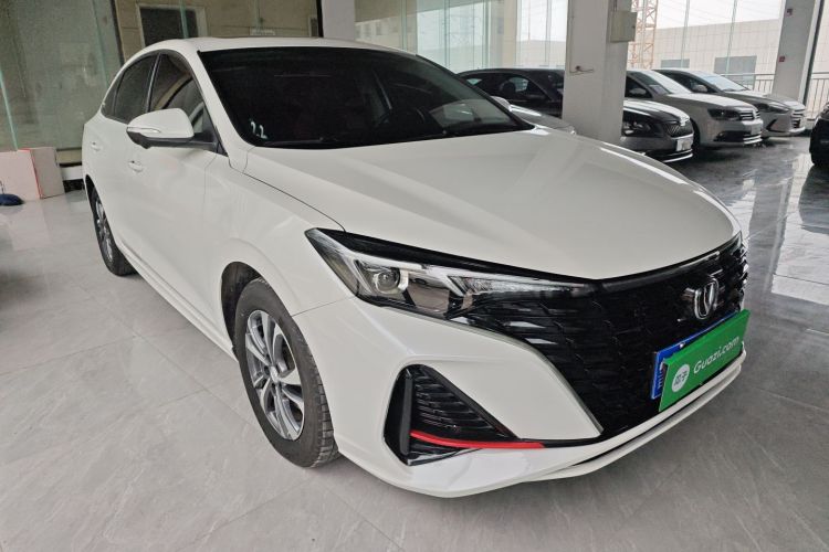 长安 逸动 2024款 PLUS 蓝鲸NE 1.4T GDI DCT高能版车身外观3