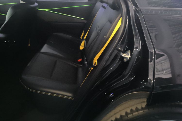 丰田bZ5 2025款 550 PRO中控内饰21