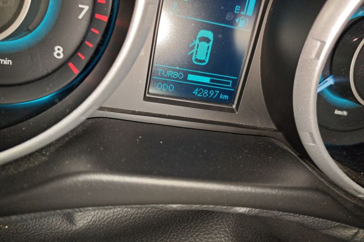 北汽威旺S50 2016款 1.5T CVT乐动尊享型中控内饰15