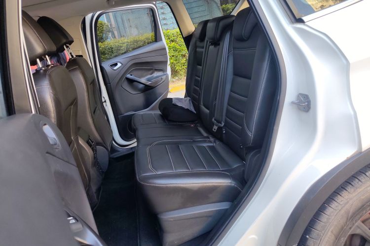 福特 翼虎 2019款 EcoBoost 180 两驱铂翼型 国VI中控内饰7004