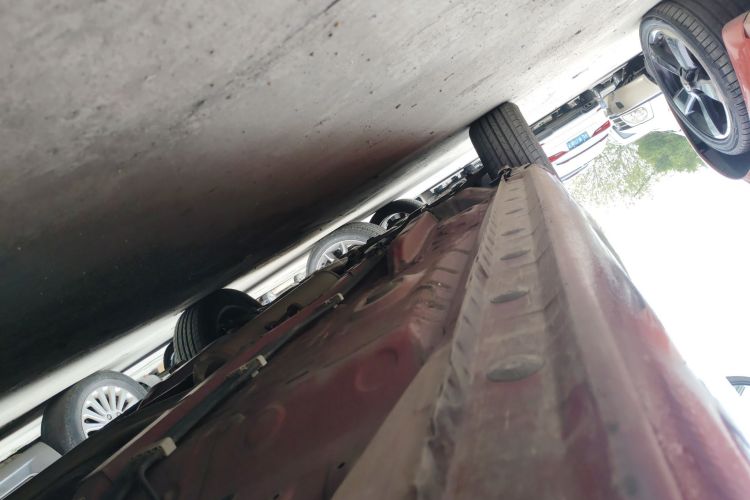 丰田 YARiS L 致炫 2015款 1.5E 自动魅动版局部细节9002