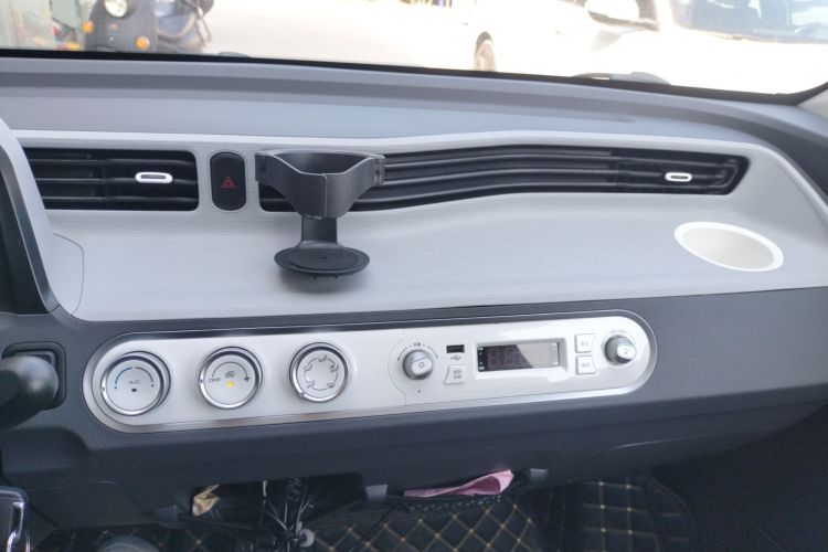 五菱汽车 宏光MINIEV 2021款 马卡龙臻享款 磷酸铁锂局部细节16