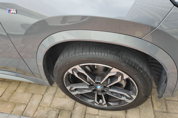 宝马X1 2023款 sDrive25Li M运动套装车身外观10