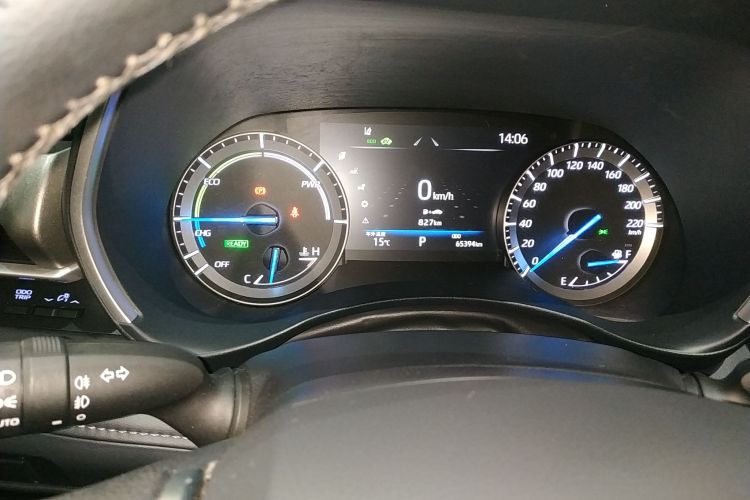 丰田 皇冠陆放 2021款 2.5L HEV四驱精英版局部细节14