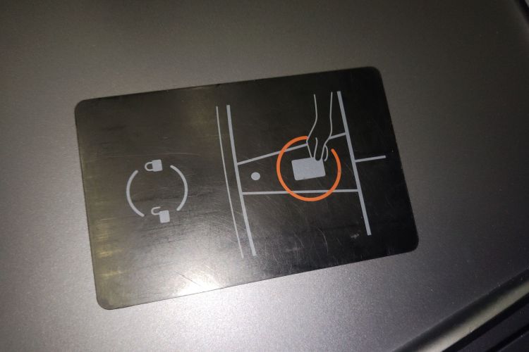 特斯拉 Model Y 2021款 标准续航后驱版中控内饰7001