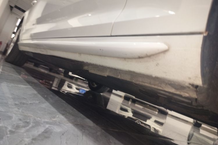 奥迪A4L 2017款 Plus 40 TFSI 进取型局部细节9001