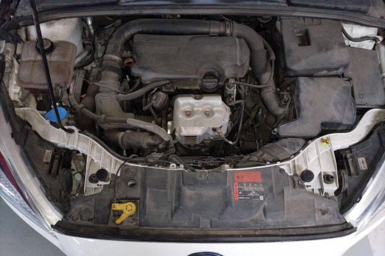 福特 福克斯 2015款 三厢 EcoBoost 125 自动超能风尚型局部细节24