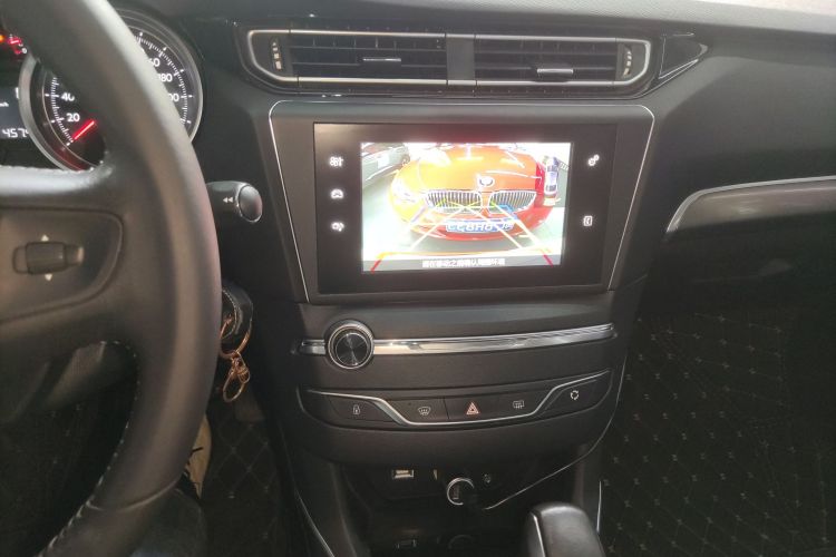 标致408 2016款 1.6T 自动豪华版中控内饰16