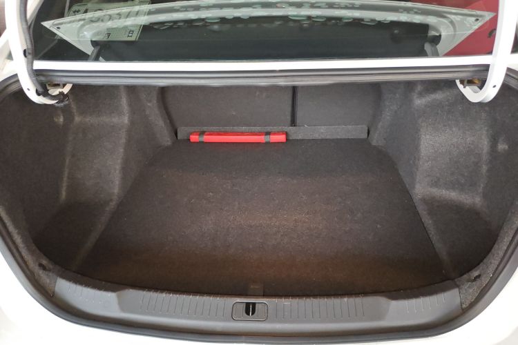 别克 英朗 2018款 18T 自动精英型机舱底盘23