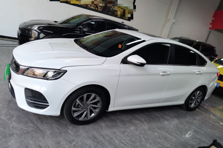 吉利汽车 缤瑞 2019款 200T DCT缤驰版车身外观4