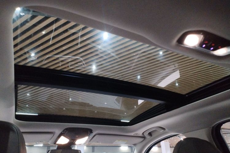 宝马3系 2021款 325Li M运动曜夜套装中控内饰22