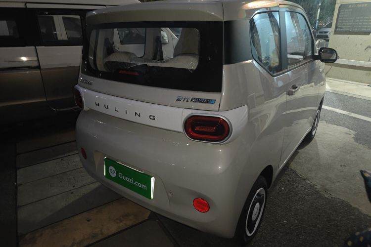 五菱汽车 宏光MINIEV 2024款 第三代 215km 青春版车身外观6005