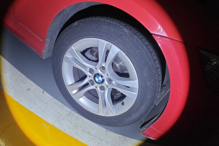 宝马3系 2011款 320i 时尚型车身外观6007