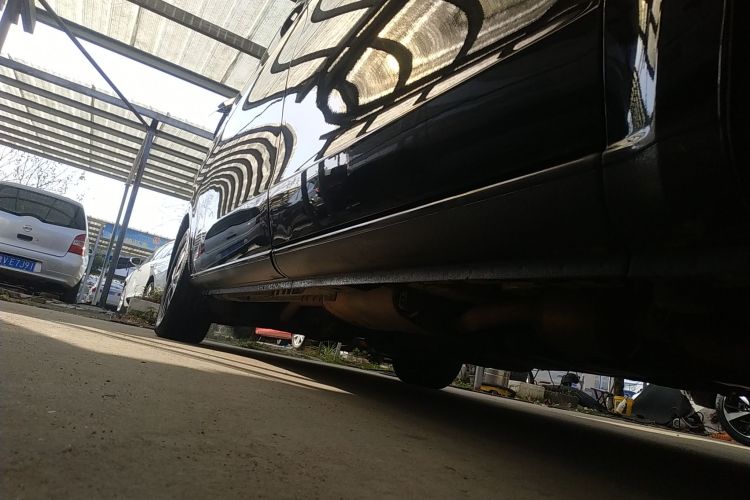 奔驰 威霆 2021款 2.0T 商务版 7座局部细节9001