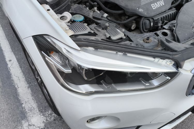 宝马X1 2019款 sDrive18Li 尊享型车身外观8