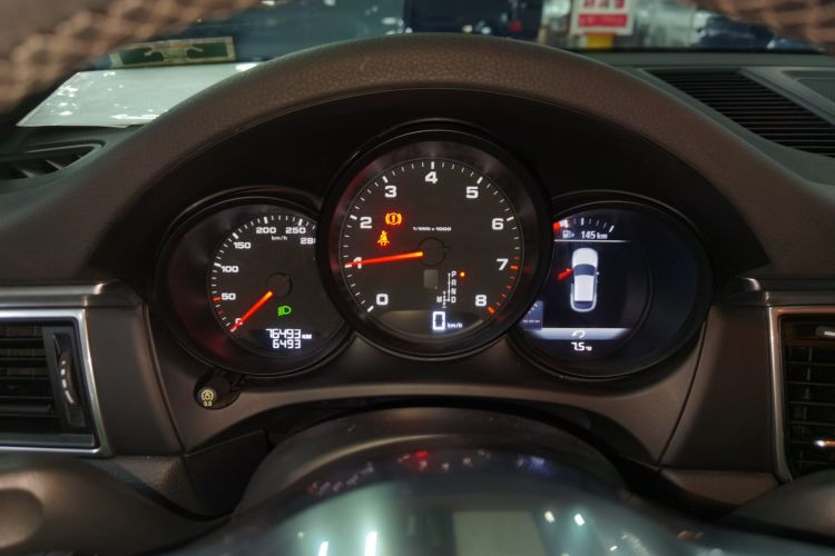 保时捷 2017款  Macan 2.0T中控内饰14