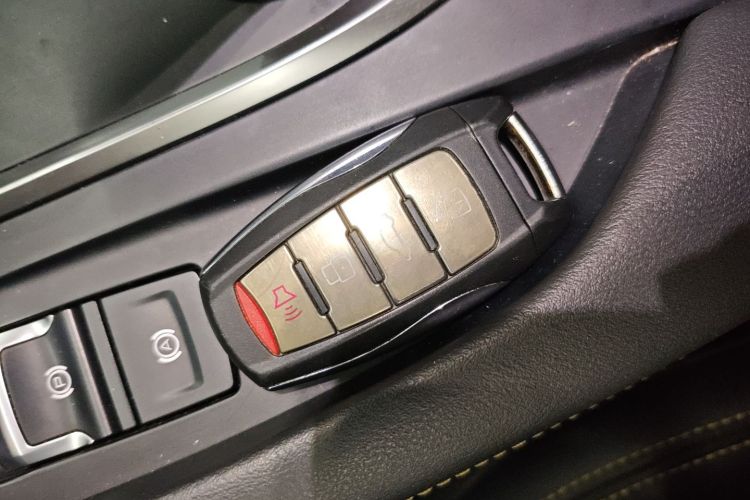 哈弗F7x 2019款 1.5T 两驱极智潮玩版中控内饰7001