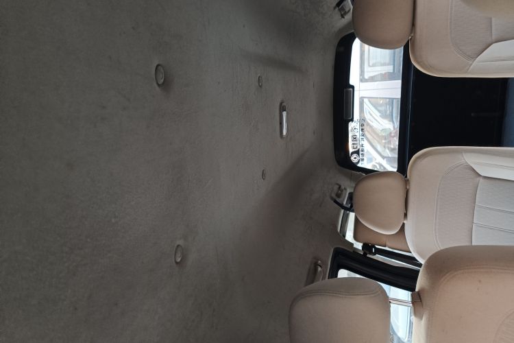 东风风行 菱智 2020款 M5L 1.6L 基本型 7座中控内饰22