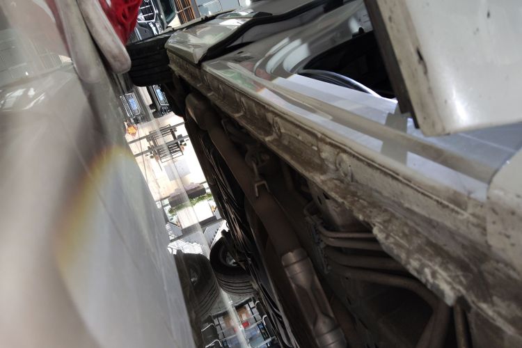 本田 艾力绅 2019款 2.0L 混动豪华版局部细节9001