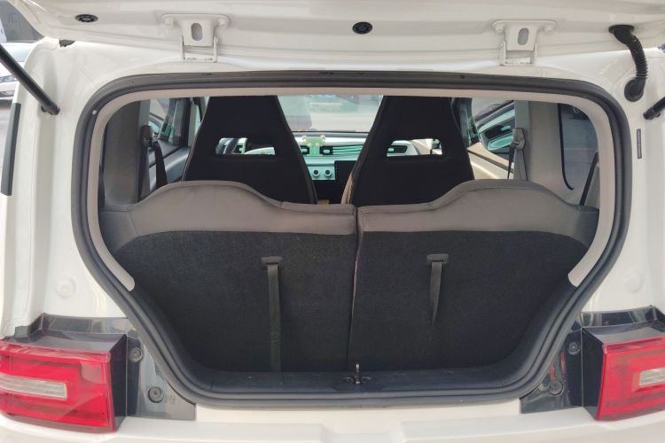 五菱汽车 宏光MINIEV 2022款 轻松款 磷酸铁锂机舱底盘23