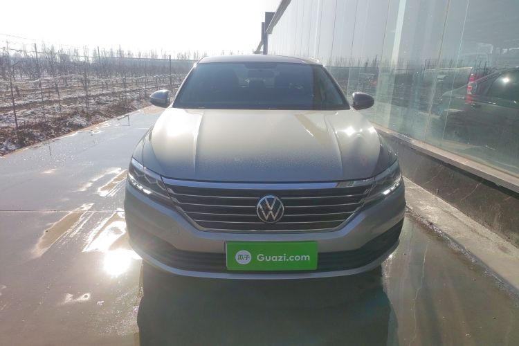 大众 朗逸 2021款 1.5L 自动风尚版车身外观2