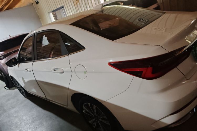 福特 福睿斯 2021款 1.5L 自动钻石版车身外观4