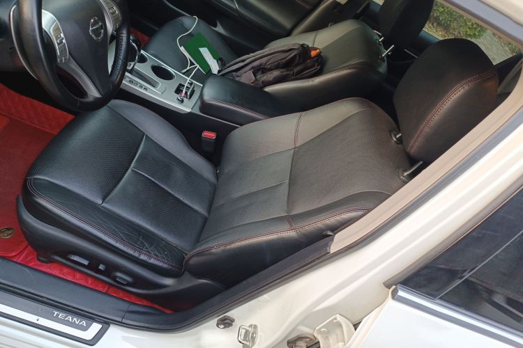 日产 天籁 2016款 2.5L XL-UpperNAVI Tech 智尊版中控内饰19