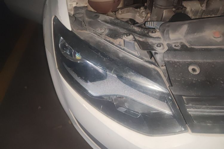 大众 Polo 2013款 1.6L 自动舒适版车身外观8