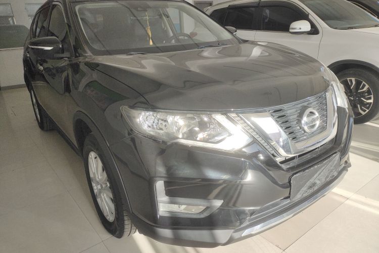 日产 奇骏 2019款 2.0L CVT智联舒适版 2WD车身外观3