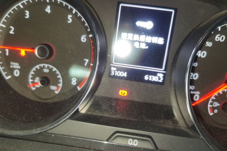 大众 高尔夫 2018款 230TSI 自动舒适型中控内饰15