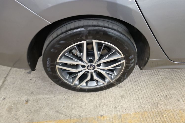 比亚迪 秦PLUS 2023款 冠军版 EV 510KM超越型车身外观6008