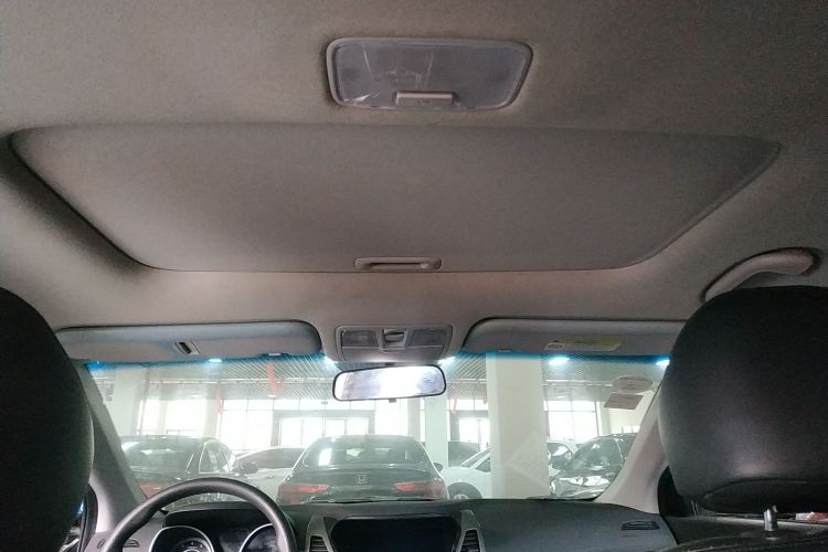 现代 朗动 2016款 1.6L 自动智能型中控内饰22