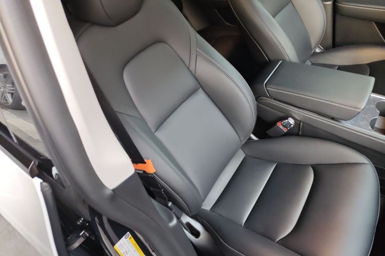 特斯拉 Model Y 2024款 后轮驱动版局部细节41