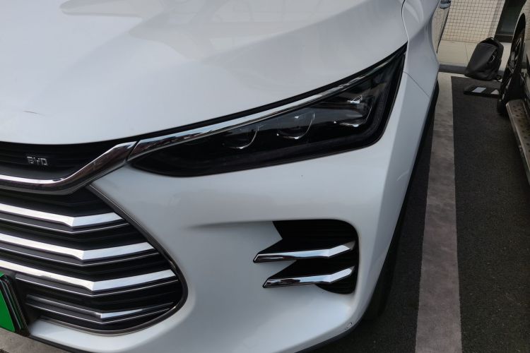 比亚迪 唐新能源 2019款 DM 2.0T 全时四驱智联创享型 7座 国VI局部细节36