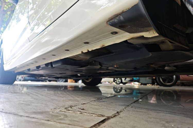 日产 轩逸 2022款 1.6L XL CVT悦享版机舱底盘30