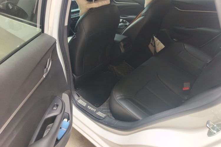 别克 英朗 2021款 改款 典范 1.5L 自动精英型中控内饰21