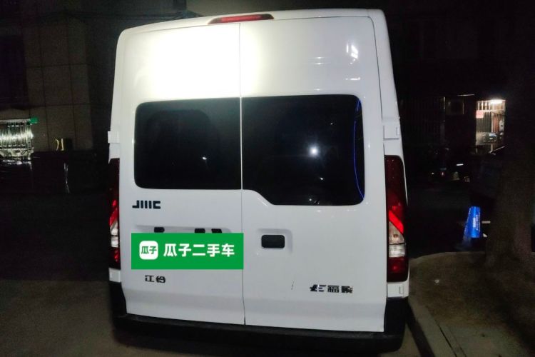 江铃 E福顺 2025款 明窗版 53.58kwh 中轴中顶车身外观6