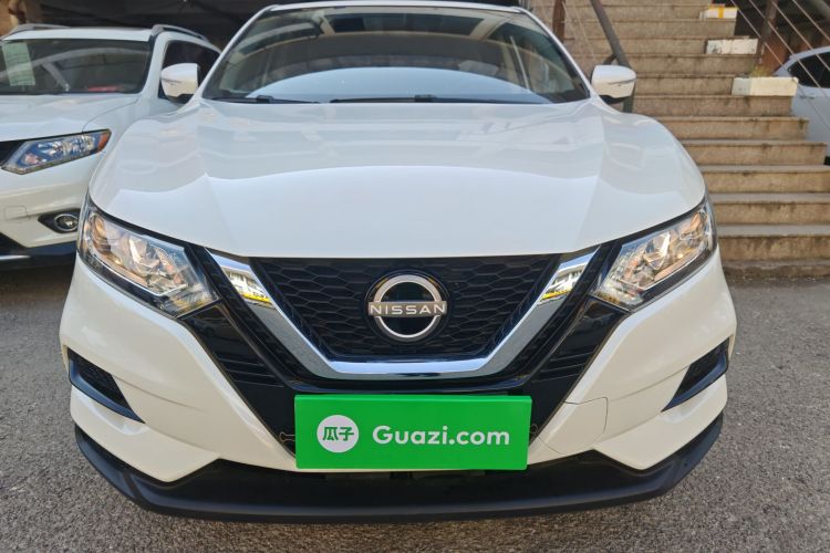 日产 逍客 2023款 经典 2.0L CVT XV舒适版车身外观2