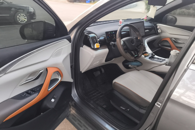 比亚迪 宋Pro新能源 2022款 DM-i 110km 旗舰型中控内饰20