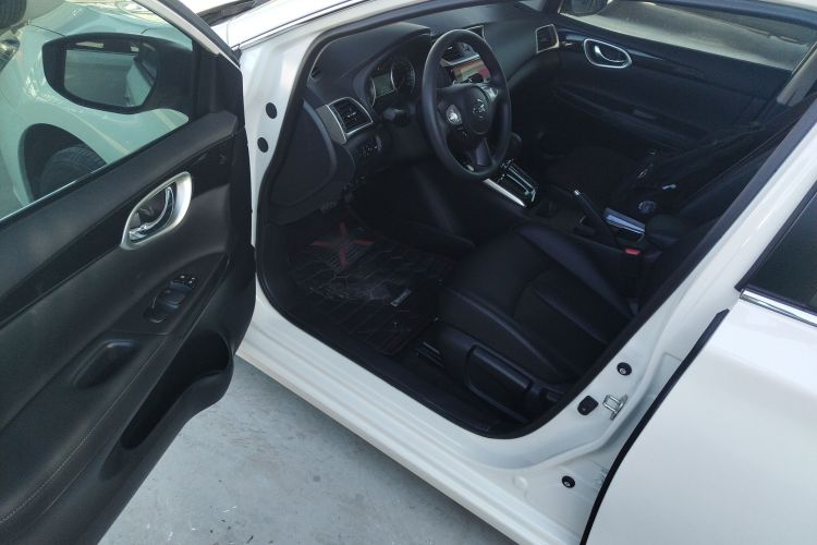 日产 轩逸 2022款 经典 1.6XL CVT豪华版中控内饰20