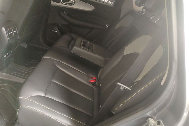 荣威RX5 2021款 PLUS 300TGI 自动Ali国潮旗舰荣麟版中控内饰21