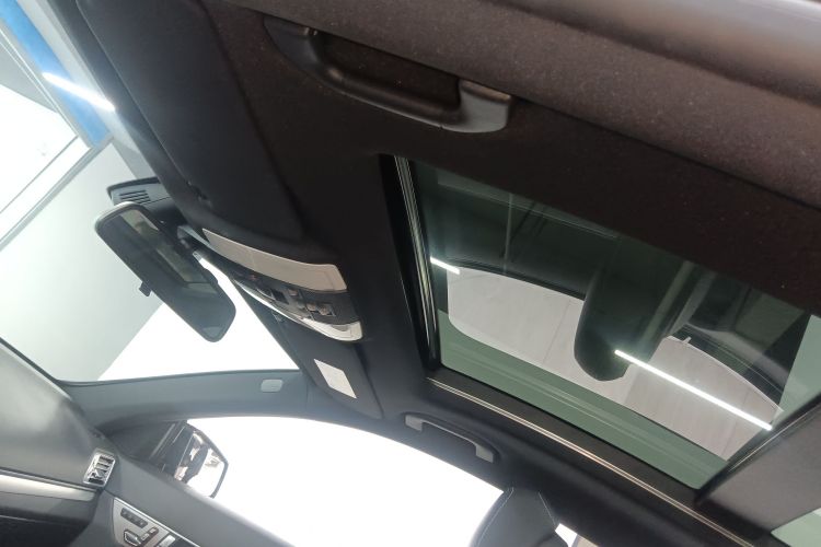 奔驰E级(进口) 2016款 E 200 轿跑车 灵动版局部细节22