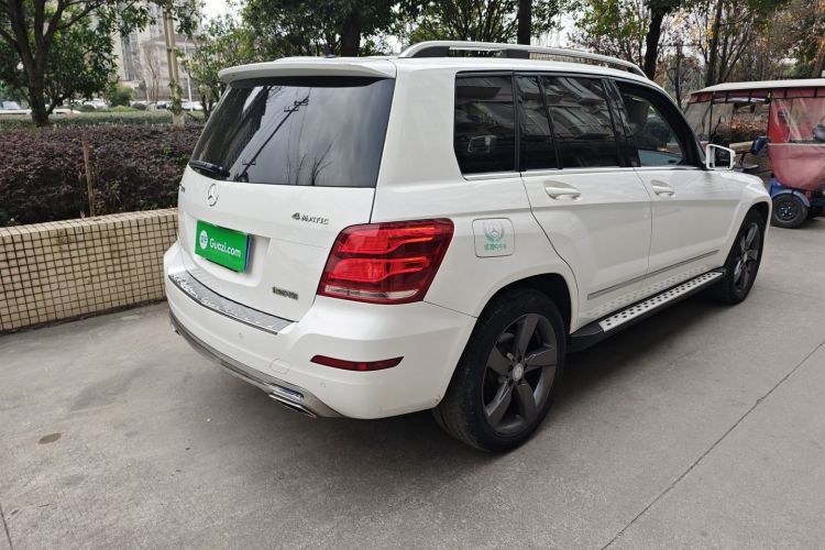 奔驰GLK级 2013款 GLK 300 4MATIC 动感天窗型车身外观7