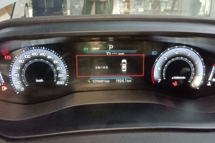 标致408 2022款 1.6T 进取版中控内饰14