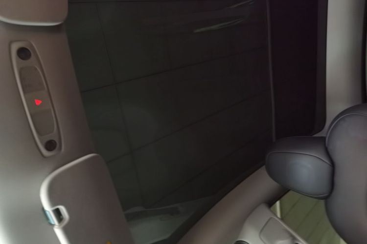 特斯拉 Model Y 2022款 改款 长续航全轮驱动版局部细节22