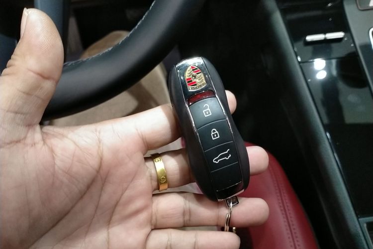 保时捷 2022款 Macan 2.0T中控内饰7001