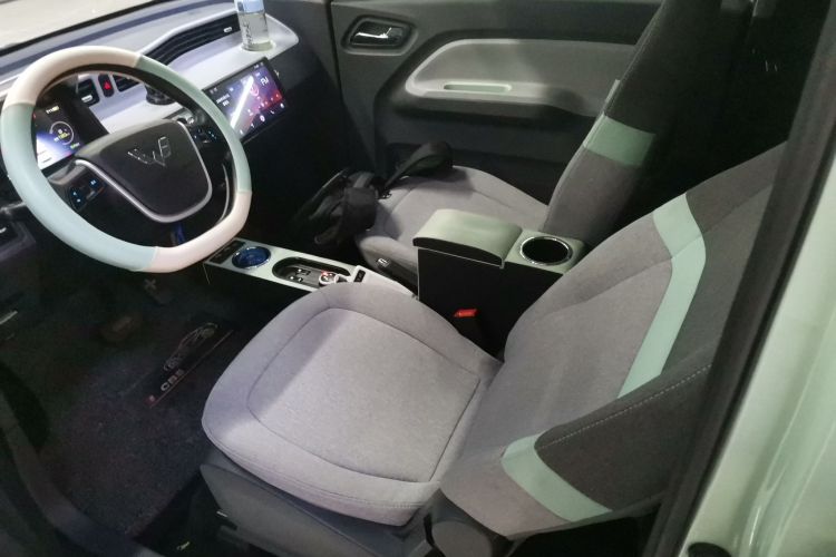 五菱汽车 宏光MINIEV 2021款 马卡龙臻享款 磷酸铁锂中控内饰7004