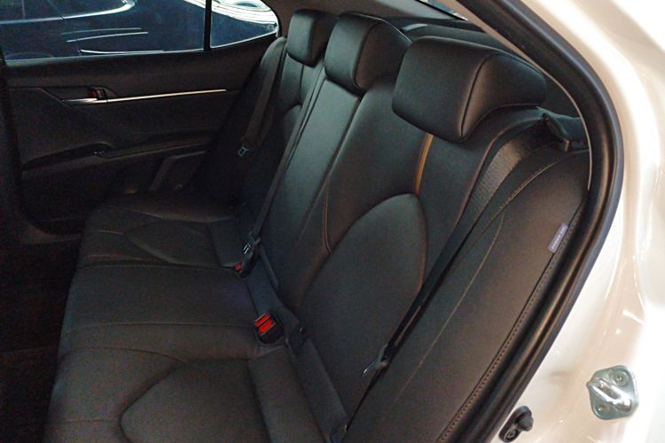 丰田 凯美瑞 2023款 2.5G 豪华版中控内饰7004